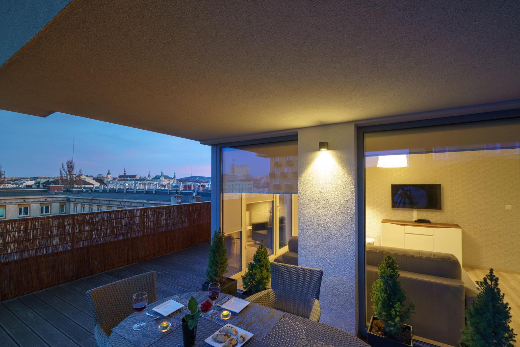 Apartament Z Tarasem 凯尔采 外观 照片