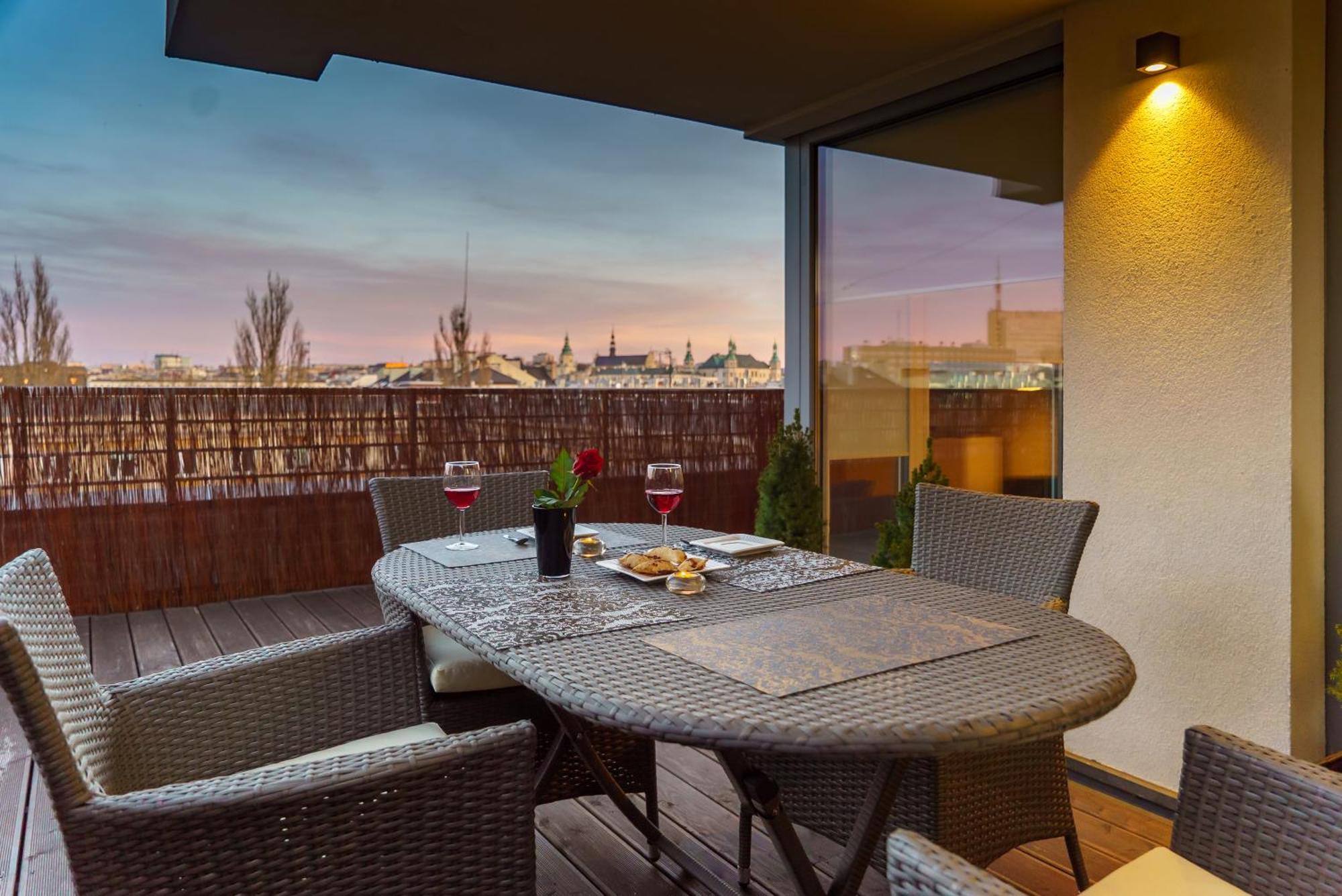 Apartament Z Tarasem 凯尔采 外观 照片