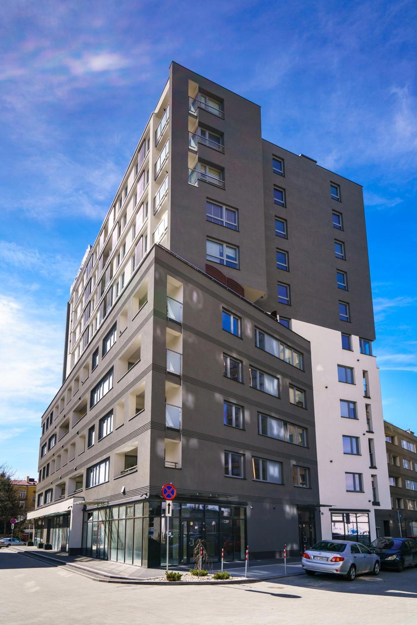 Apartament Z Tarasem 凯尔采 外观 照片